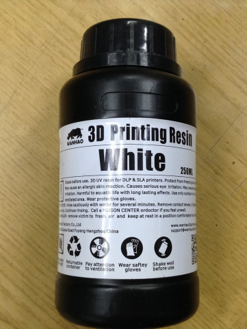 Продам Wanhao Resin white 250 ml и black ~500ml