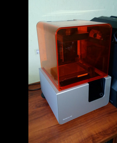 Продам 3D принтер Formlabs Form 2