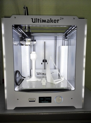 Продам 3D принтер Ultimaker 2+