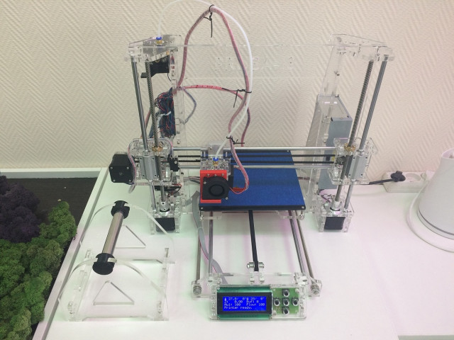 Продам 3D принтер Prusa i3 DIY (акрил)