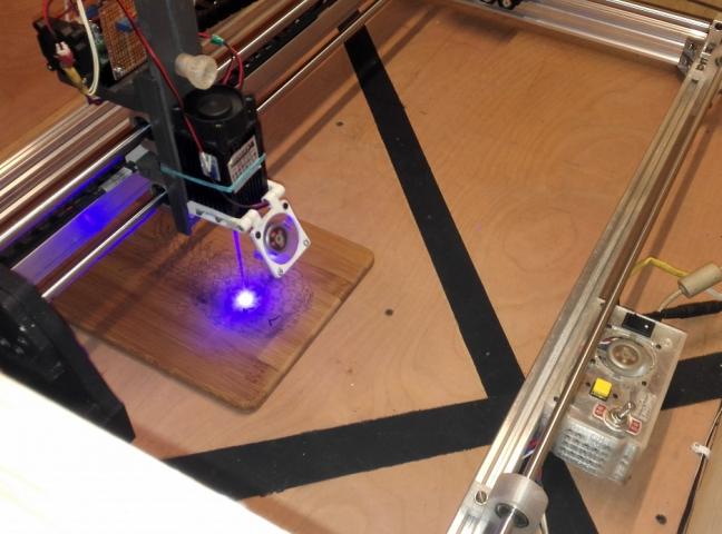 Лазерный гравер, выжигатель 2Вт с ЧПУ на Arduino 