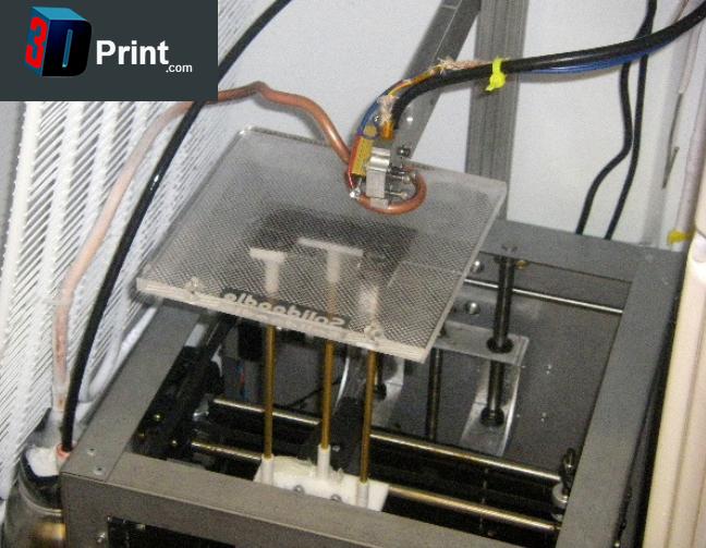 Измененный 3D-принтер Solidoodle &ndash; поднятая платформа для печати