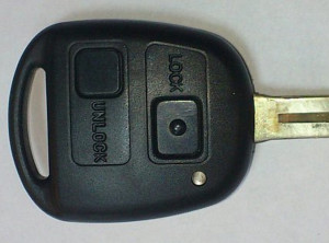 Ключ от lexus rx300