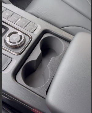 Подстаканники на Haval H9 2gen взамен штатного лотка