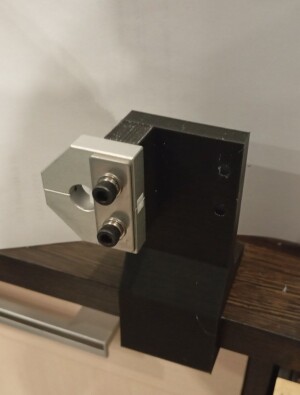 ПОДСТАВКА-ТИСКИ ДЛЯ СПАИВАНИЯ ФИЛАМЕНТА 1.75ММ