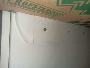 Накладка на планку под столешницей.