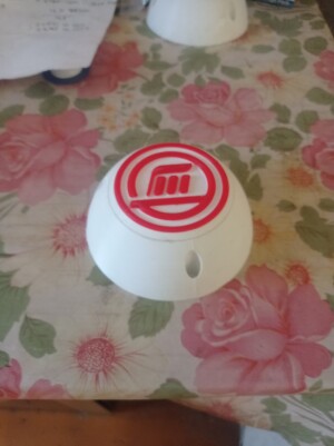 Колпак на задние колёса мотороллера муравей, с логотипом ТМЗ.