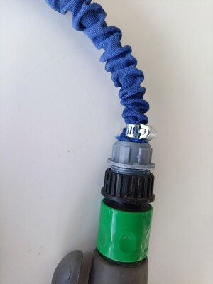 Штуцер для соединения силиконового растягивающегося шланга 3/4 внешняя резьба