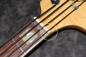 верхний порожек бас-гитары