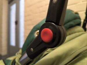 Кнопка ручки на коляску Bajtek Diamant