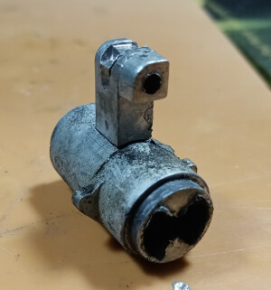 Втулка-рычаг "ночного замка" дверного замка