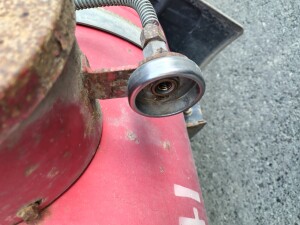 крышка заправочного штуцера на ГБО (газобалонное оборудование)