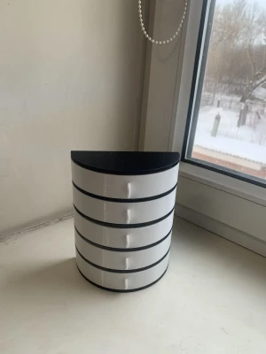 Шкатулка настенная с выдвижными ящичками