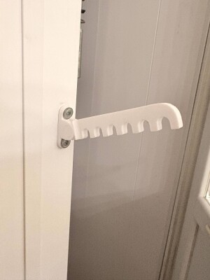 фиксатор для балконной двери/окна