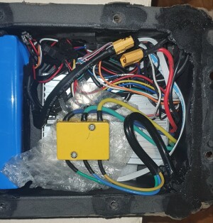 Крышка электрической колодки Kugoo M5