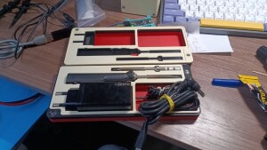 Кейс для TS101 с блоком питания магнитным замком