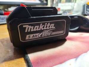 Шильдик Makita