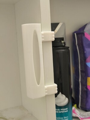 Держатель зубной щетки на стенку шкафчика (ламинированную ДСП  16мм)