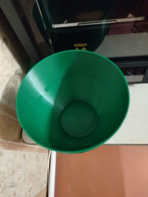 цветочный горшок