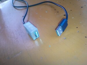 Корпус для USB розетки (плата от mp3 модулятора).