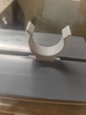 Клипса для цоколя кухни, ремонтная удлиненная (у кого выломан кусок из цоколя) V2