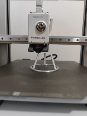 Держатель для проращивания лука на банке