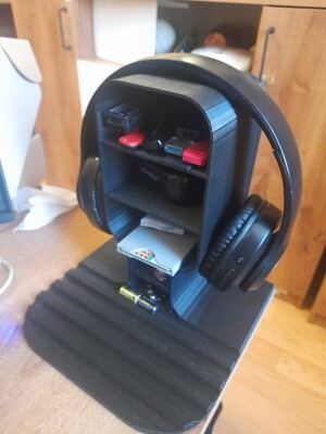 Подставка под наушники