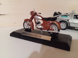 Подставка под модель мотоцикла 1:24