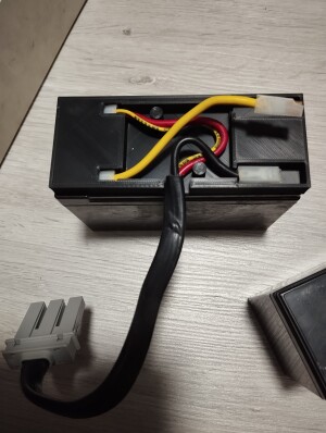 Разделитель батарей ИБП APC Back-UPS RS 800