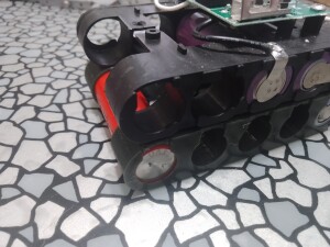 Фиксатор 18650 для сборки аккумулятора