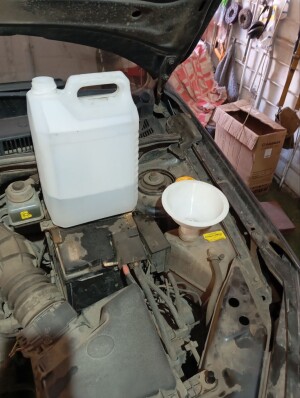 Воронка с воздухоотводом бутылки 5л 6л насадка на бутылку  1,5л