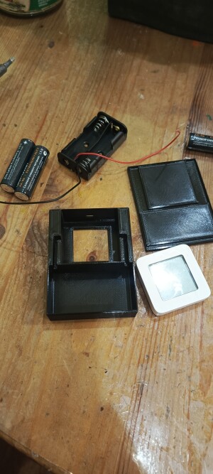 Корпус датчика Xiaomi Mi Temperature and Humidity Monitor 2 LYWSD03MMC под батарейки типа AA