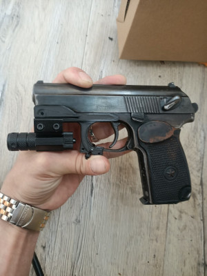 планка "Пикатини" на пистолет Макарова