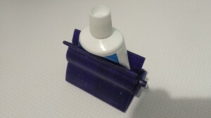 Подставка для тюбика зубной пасты