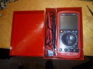 Коробка для мультимера UT58