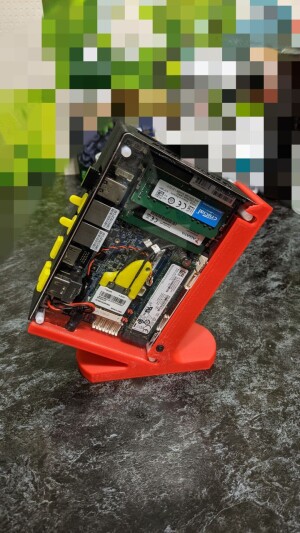 Корпус MRZNVMS (AMD Ryzen Embedded R1505G)