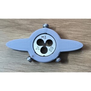 Плашкодержатель 20 мм.