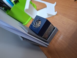 Держатель бумаги