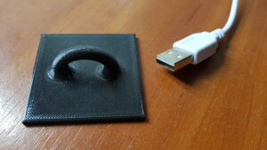 Потолочное крепление на двухстороннюю липкую ленту