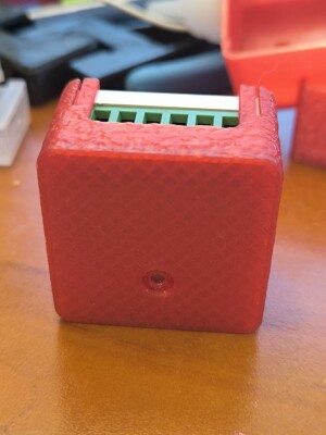 V3!! Крепление для модуля Wi-Fi реле для монтажа в принтер Adventurer 5M. (Или на стену)