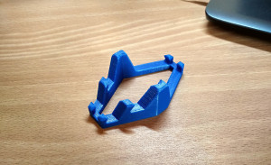 Универсальная подставка для смартфона и/или планшета