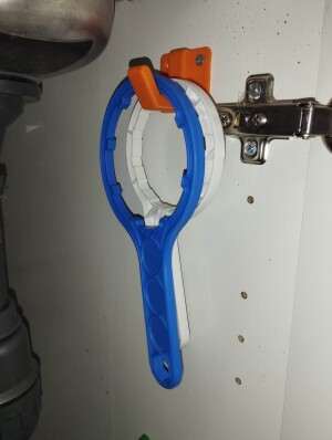 Держатель ключей от фильтров для воды