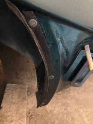 Volkswagen golf 2 заглушка бампера-арки