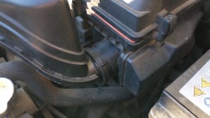 Втулка для воздухозаборника Nissan Note E11 1,4 CR14