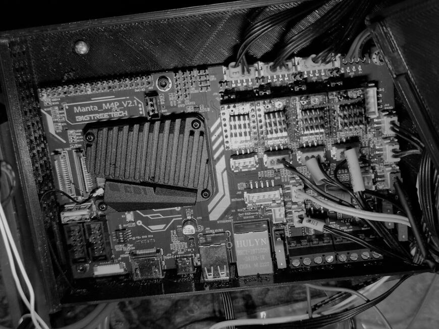 Обзор на плату BigTreeTech Manta M4P + CB1 модель + настройка и запуск Klipper. Это было просто.