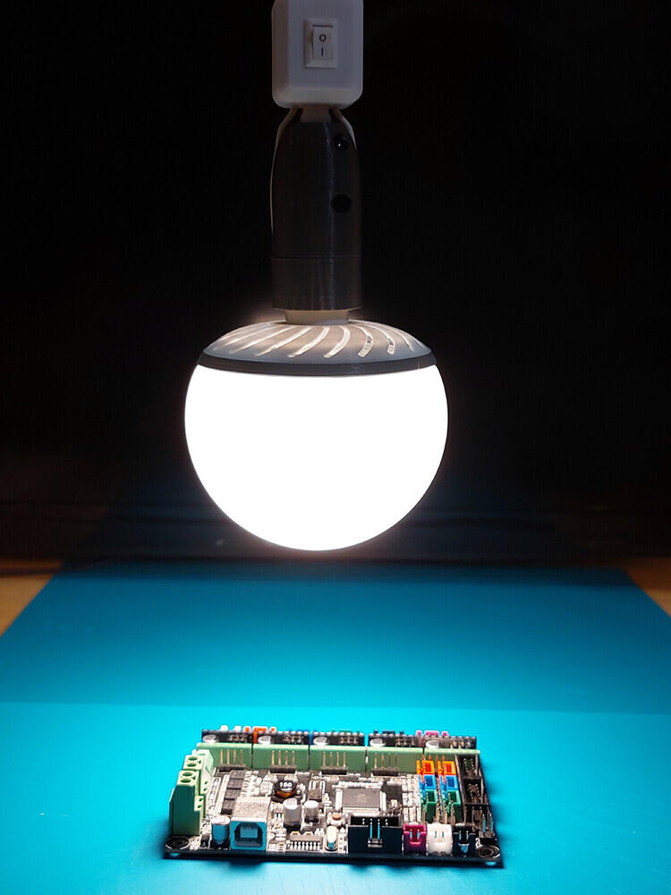 Котоламповая история.