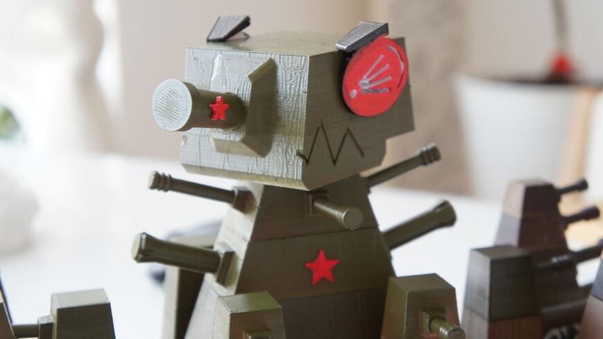 Советский [не совсем]  стальной монстр КВ-44