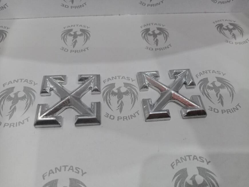 Значок фирмы Off-White для ремонта туфель