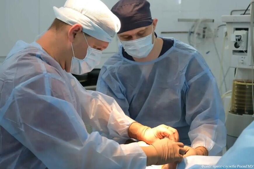 Врачи РостГМУ освоили ревизионное эндопротезирование с использованием 3D-печатных имплантатов