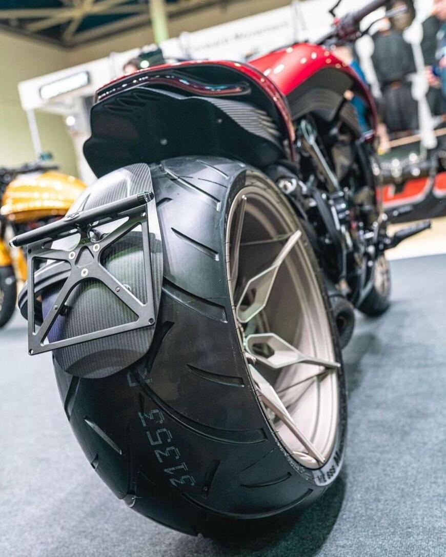 Как сделать нестандартное изделие из карбона? BOX3D